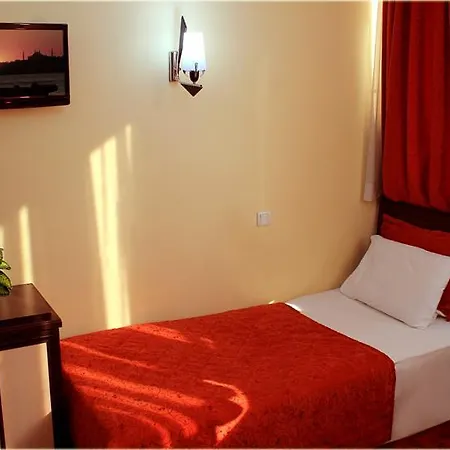 Hotel Kanada 3*